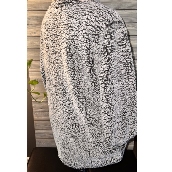 Realtree Revolve - Quarter Snap-Up Sherpa Pullover - - Picture 3 of 4